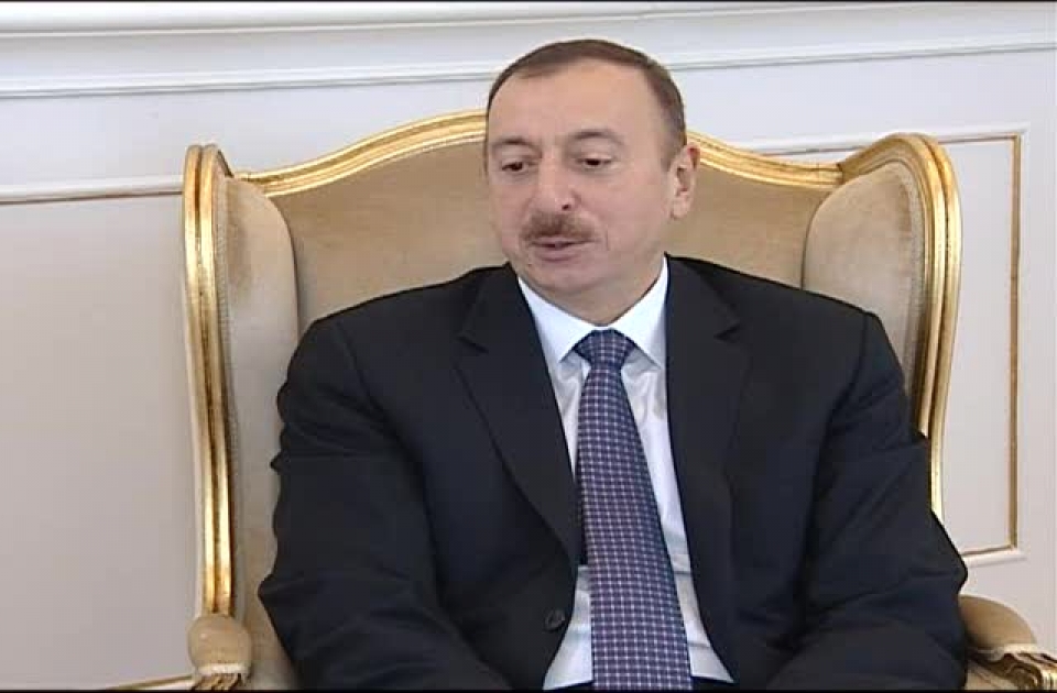 President Ilham Aliyev receives credentials of new Ambassador of Denmark