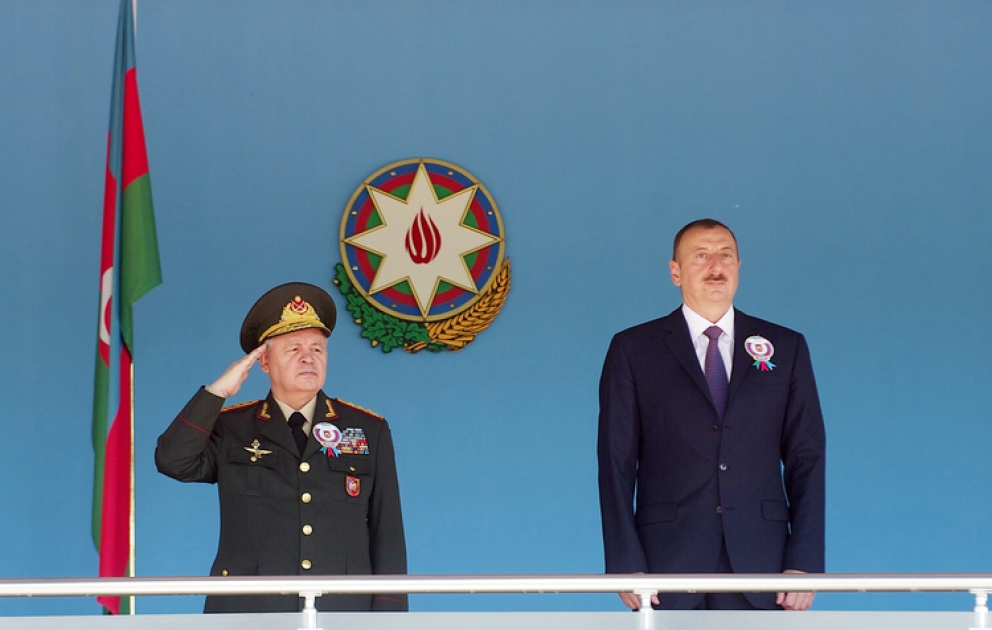 La cérémonie solennelle consacrée à la promotion des cadets des écoles militaires à la Haute Ecole Militaire d’Azerbaïdjan Heydar Aliyev