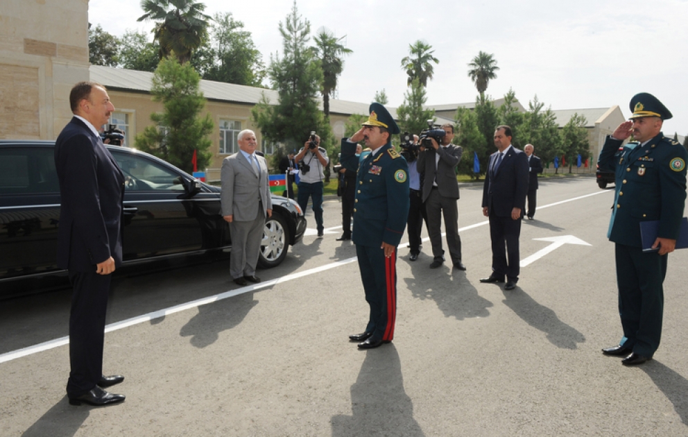Le président Ilham Aliyev a participé à l’ouverture de la garnison frontalière de Lenkoran du Service frontalier d’Etat suite à sa reconstruction