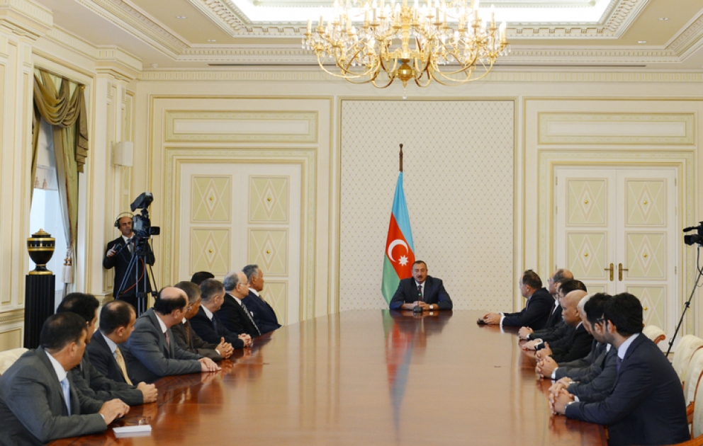 Le président Ilham Aliyev a reçu les ambassadeurs et les chefs des représentations des pays musulmans à l’occasion du mois sacré de Ramadan