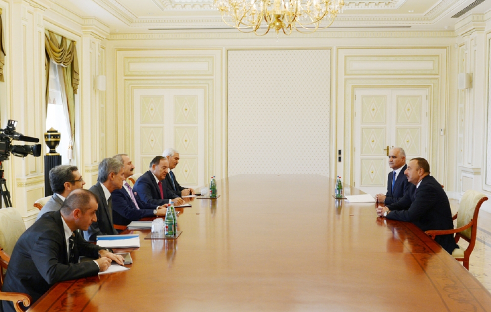 Le président azerbaïdjanais Ilham Aliyev a reçu la délégation conduite par Zafer Caglayan, ministre turc de l’Economie