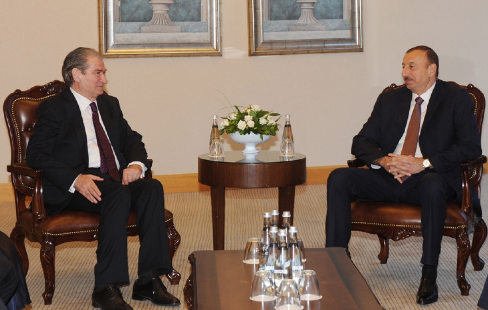 Azerbaijan`s President meets Albanian Prime Minister in Istanbul