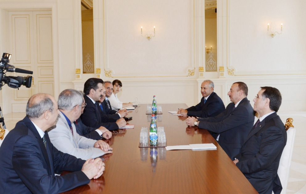 Azerbaijani President receives Turkish Labor and Social Security Minister