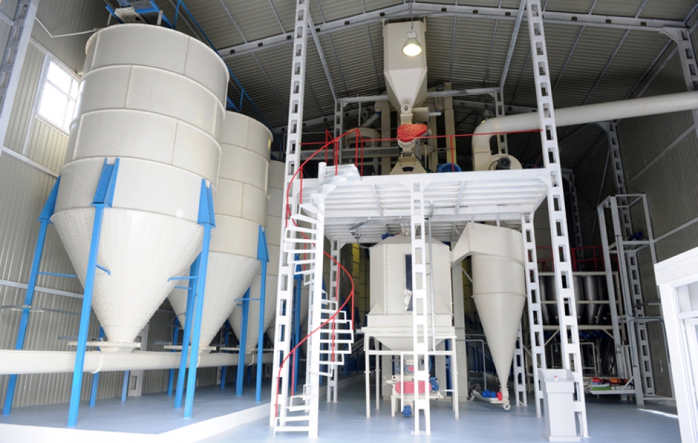President Ilham Aliyev visits Jalilabad Broiler`s newly-reconstructed poultry meat production facility
