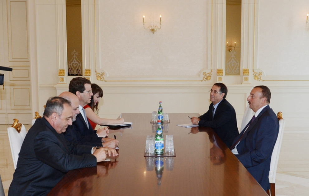 President of Azerbaijan receives delegation of American Jewish Committee