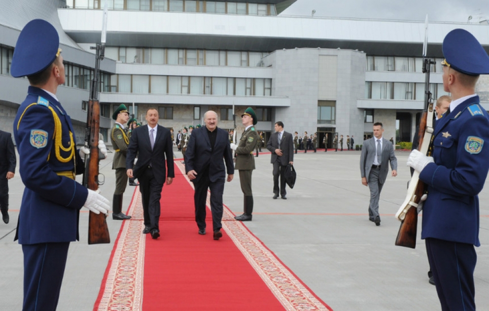 President Ilham Aliyev completes official visit to Belarus