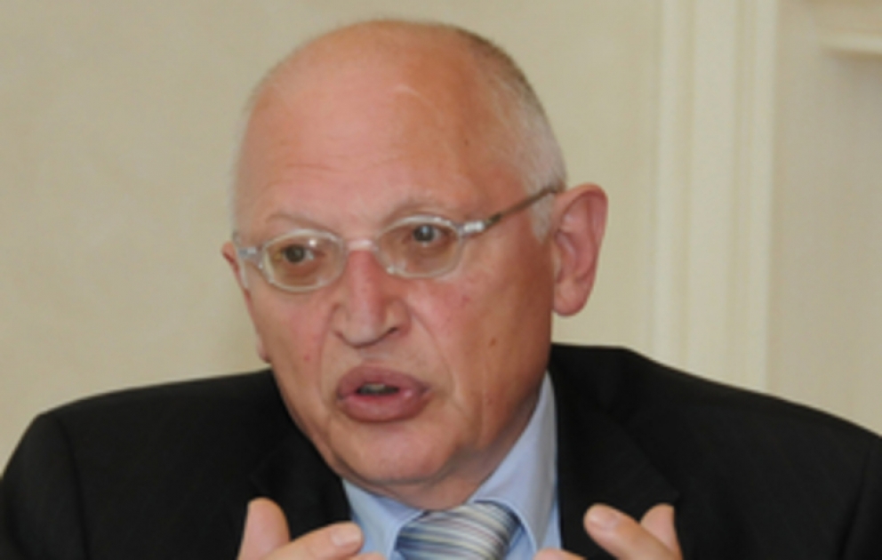 Günter Verheugen: Azərbaycan artıq Avropanın ən yüksək potensiala malik olan strateji tərəfdaşıdır