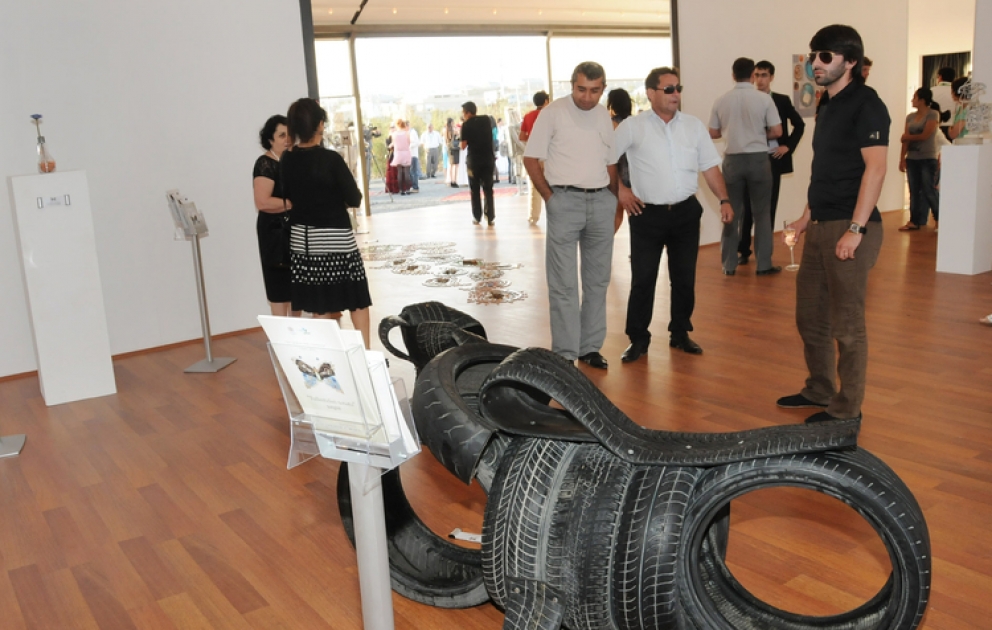 Qala qoruğunda “Tullantıdan sənətə” adlı maraqlı beynəlxalq sərgi açılmışdır