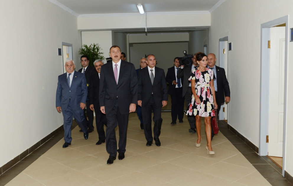 Le Président M. Ilham Aliyev a assisté à l’ouverture du nouveau bâtiment d’école dans le bourg de Kechle à Bakou