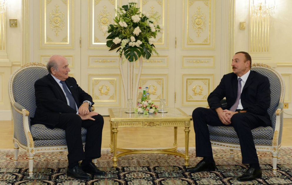 Le président azerbaïdjanais Ilham Aliyev a reçu la délégation conduite par Joseph Blatter, président de la FIFA