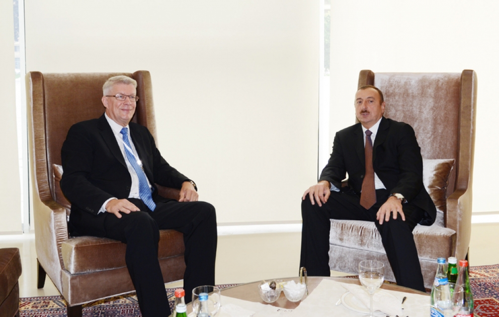 Le président azerbaïdjanais Ilham Aliyev s’est entretenu avec Valdis Zatlers, ancien président de la Lettonie