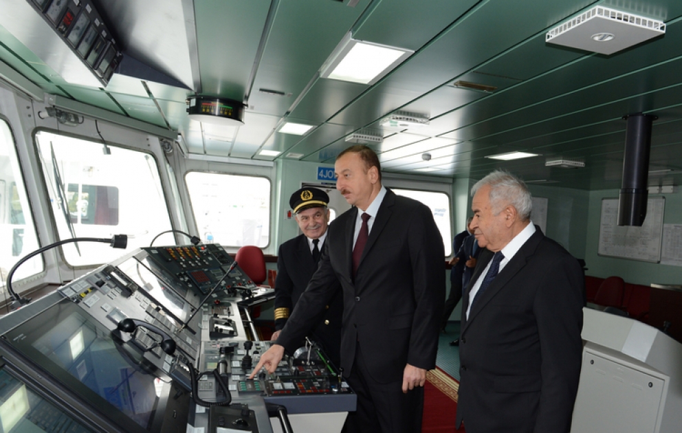 Le président azerbaïdjanais M. Ilham Aliyev a participé à la cérémonie de la mise en exploitation des navires «Balaken» et «Barda» de la Navigation maritime de la mer Caspienne