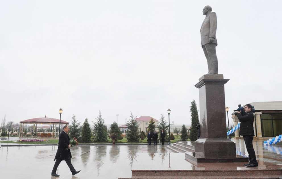 Le président azerbaïdjanais Ilham Aliyev est arrivé en visite à la région de Fuzouli