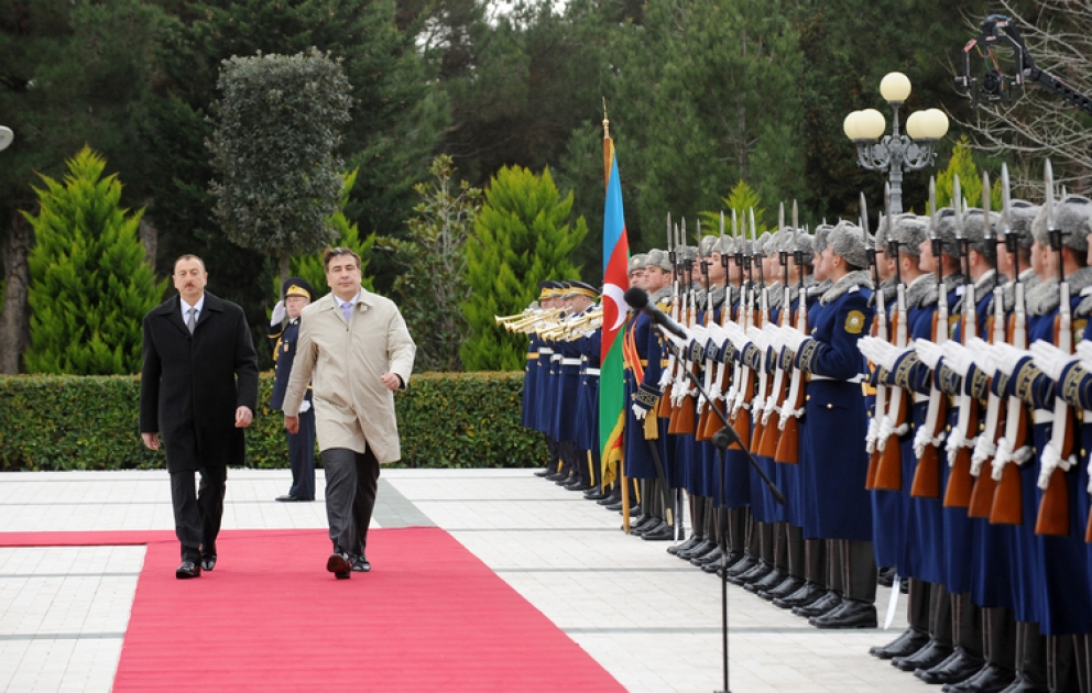 La cérémonie officielle d’accueil du président géorgien Mikhaïl Saakachvili