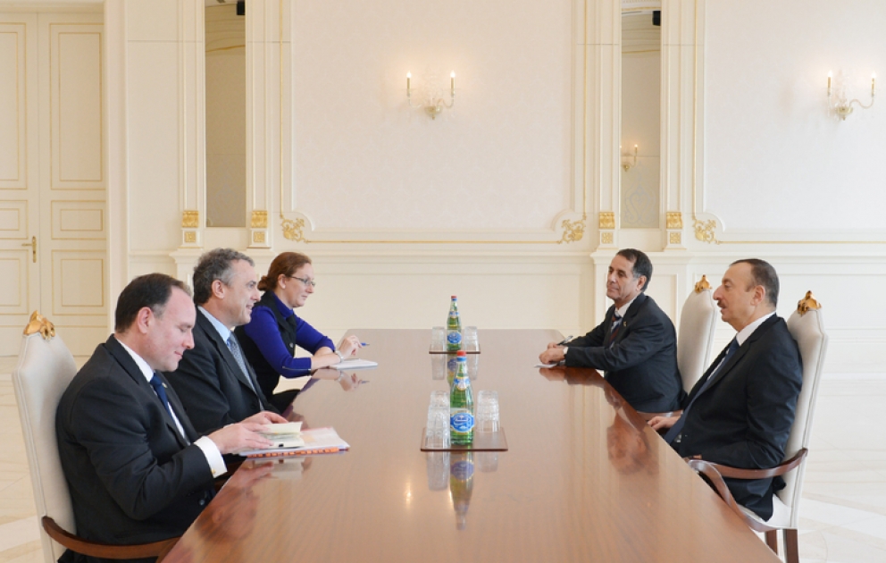 Le président azerbaïdjanais Ilham Aliyev a reçu la délégation conduite par Simon Fraser, sous-secrétaire d'Etat permanent et chef du service diplomatique au sein du ministère britannique des A