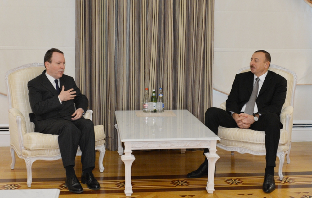 Le président Ilham Aliyev a reçu l’ambassadeur britannique en Azerbaïdjan