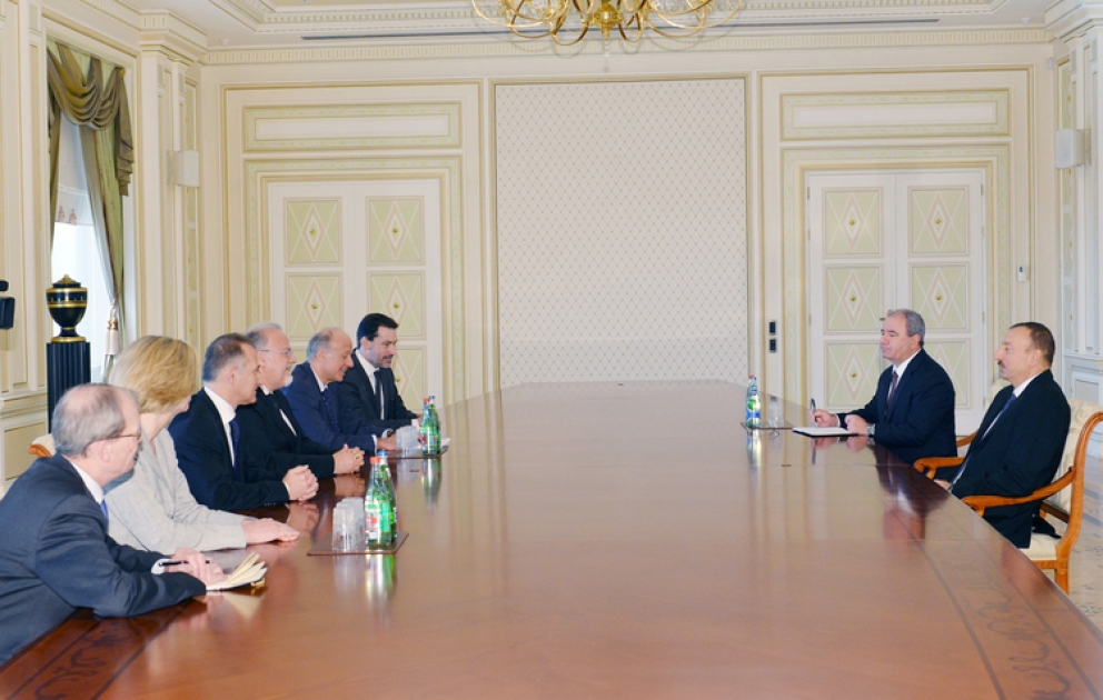 Le président azerbaïdjanais Ilham Aliyev a reçu le PDG d’Astrium et le directeur du développement international d’EADS