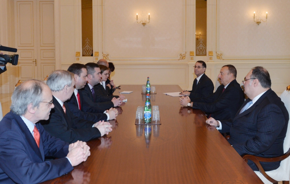 Le président azerbaïdjanais Ilham Aliyev a reçu la délégation dirigée par le Président de la Commission des affaires étrangères de la Chambre des Députés du Parlement de la République tchèque