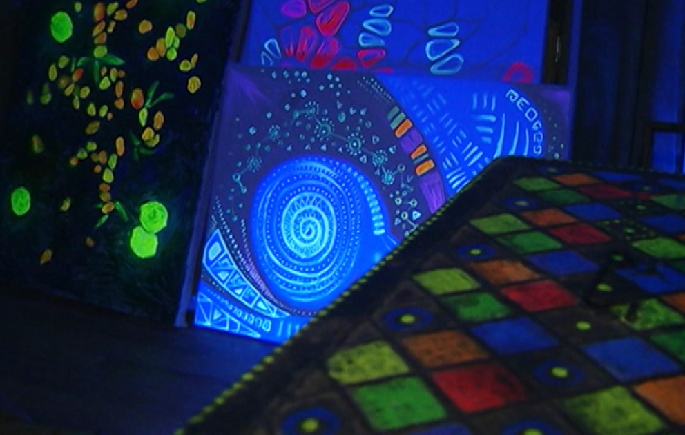 "Neon world" of the artist