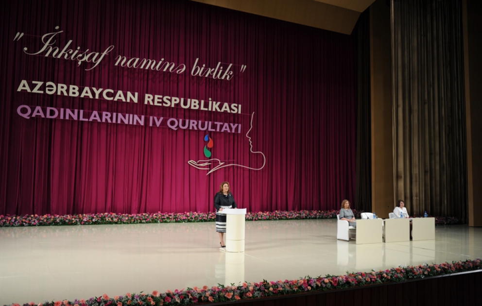 Bakıda Azərbaycan qadınlarının IV qurultayı keçirilib