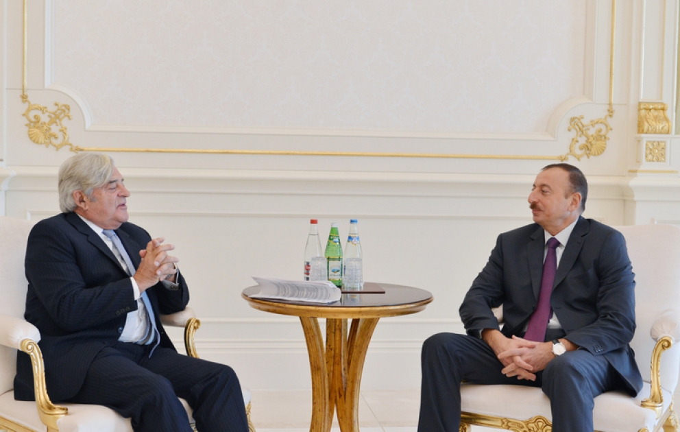 Le président azerbaïdjanais Ilham Aliyev a reçu l’ancien président uruguayen