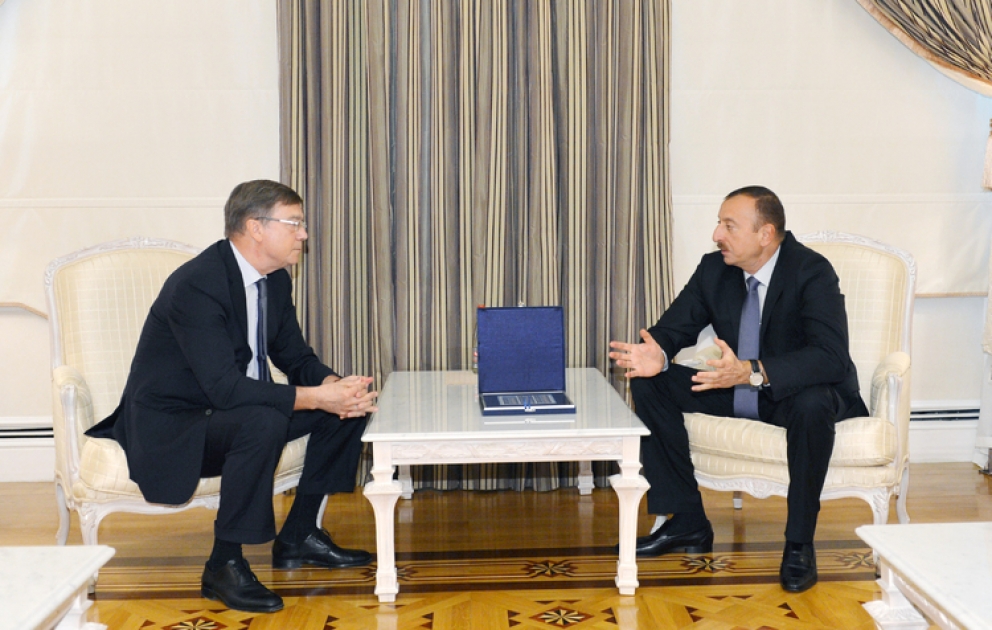 Le président Ilham Aliyev a reçu l’ambassadeur russse en Azerbaïdjan
