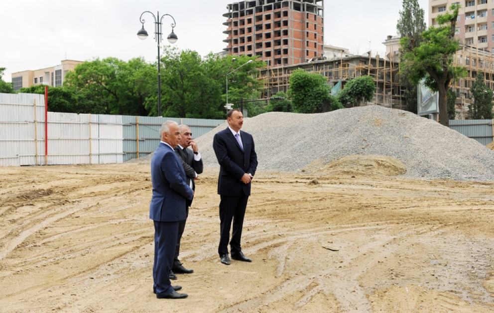 Le président Ilham Aliyev a pris connaissance des travaux effectués dans le parc Dédé Gorgoud à Bakou