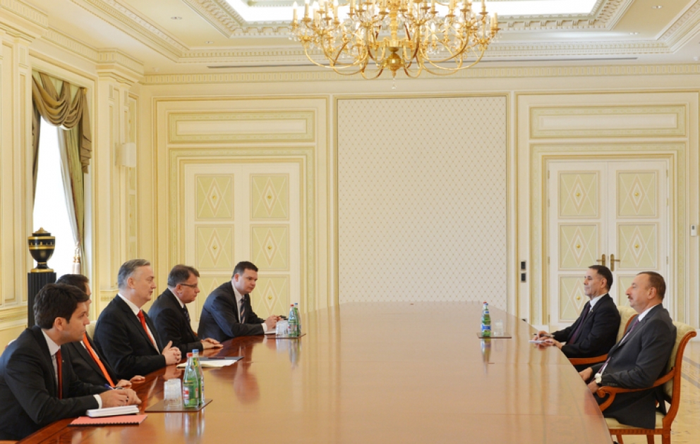 Le président azerbaïdjanais Ilham Aliyev a reçu Zlatko Lagumdzija, ministre des Affaires étrangères de Bosnie-Herzégovine