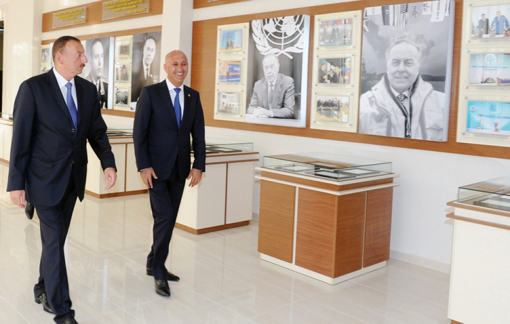 Le président Ilham Aliyev a participé à l’inauguration du Centre Heydar Aliyev