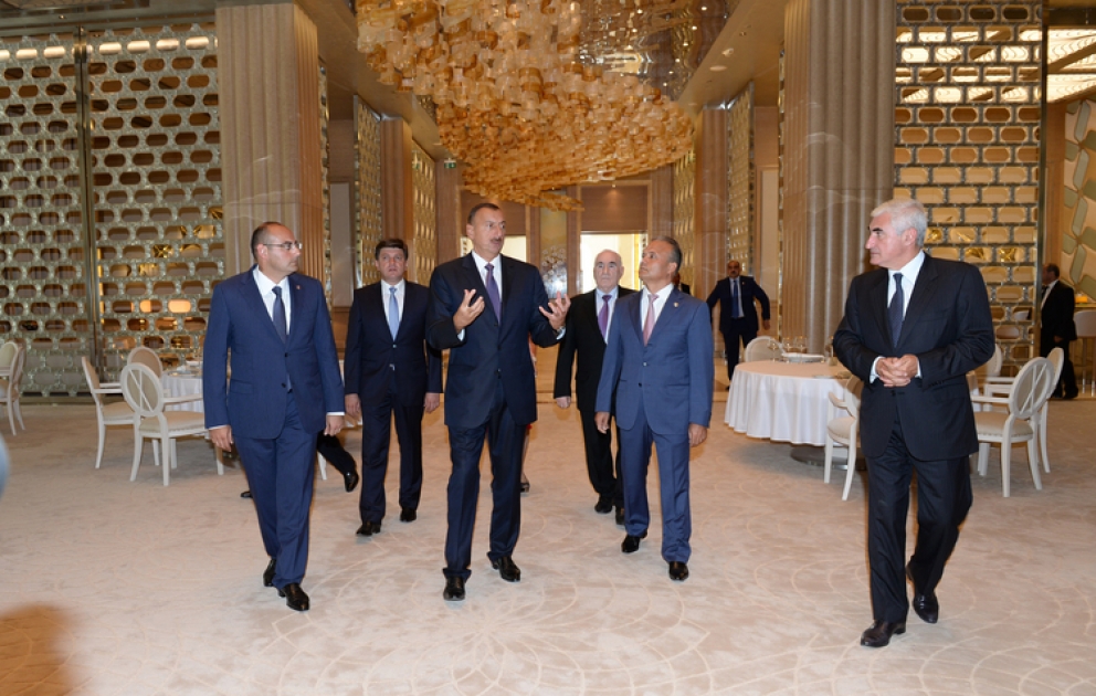 Le Centre de congrès Heydar Aliyev a été ouvert à Gabala