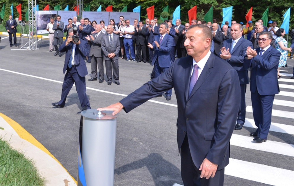 Le président Ilham Aliyev a participé à la cérémonie de mise en service de la nouvelle conduite d’eau potable dans la ville d’Oghouz