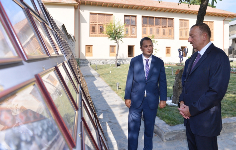 Visite à la Maison des Chekikhanov