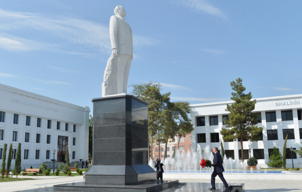 Le président azerbaïdjanais Ilham Aliyev est arrivé en visite dans la région de Sabirabad