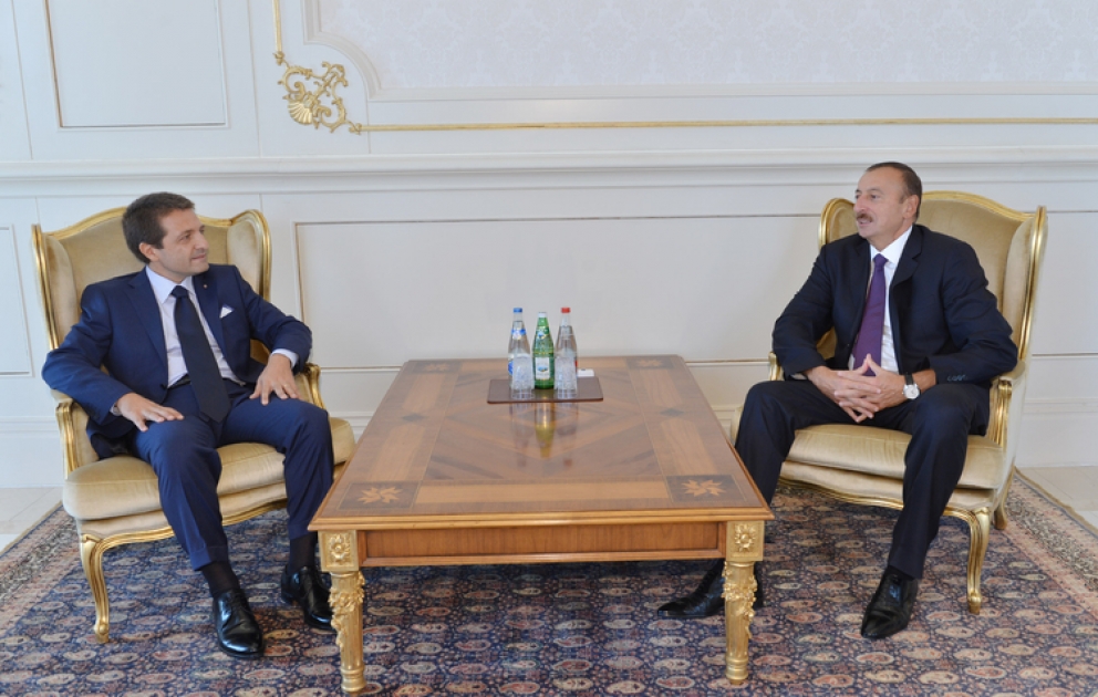 President Ilham Aliyev receives credentials of incoming Italian ambassador
