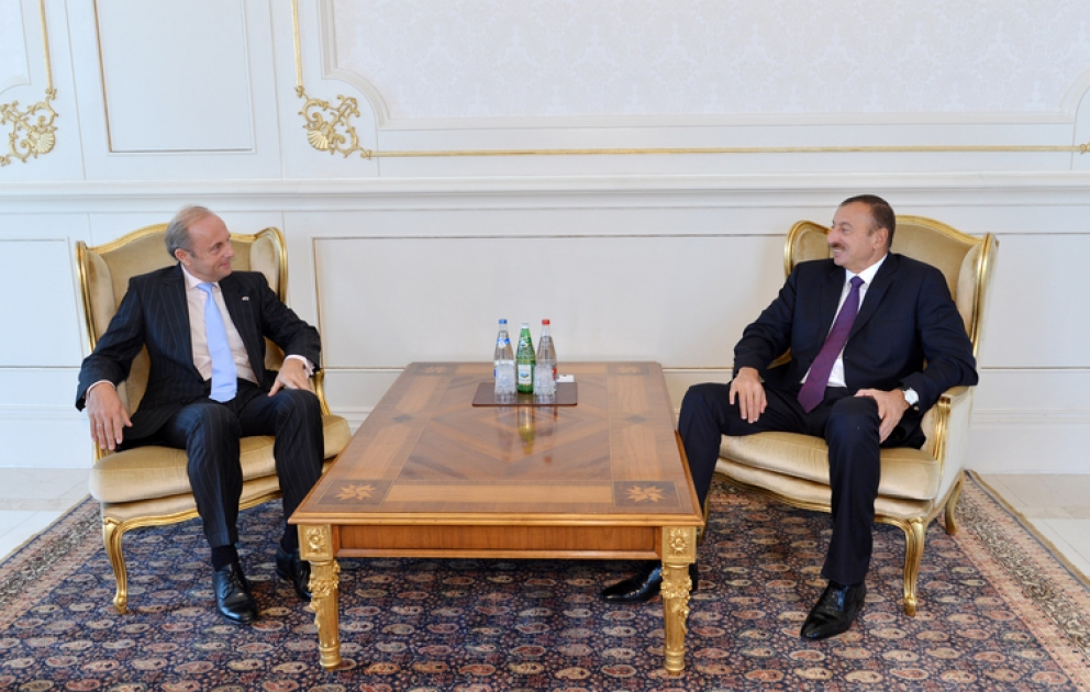President of Azerbaijan receives credentials of new Dutch ambassador
