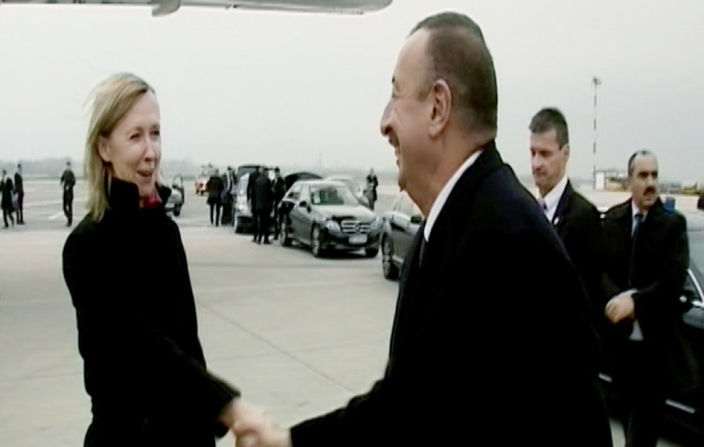 President Ilham Aliyev ends working visit to Austria