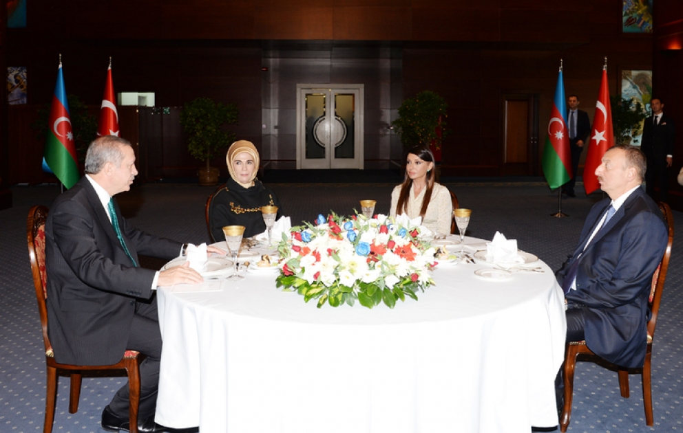 Azerbaijani President and Turkish Premier have joint dinner