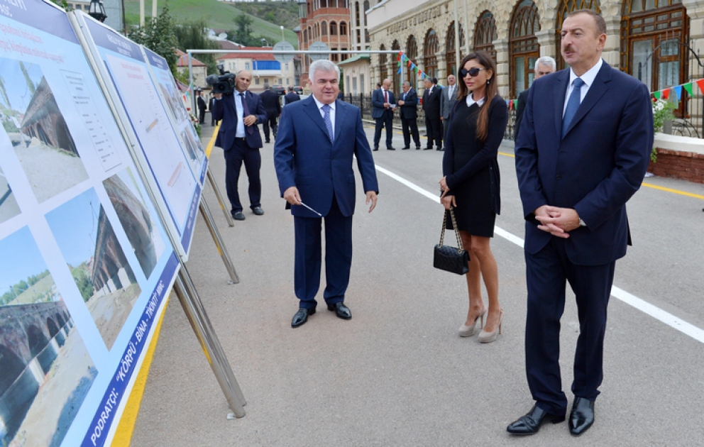 President Ilham Aliyev inspects reconstructed bridge in Girmizi Gesebe