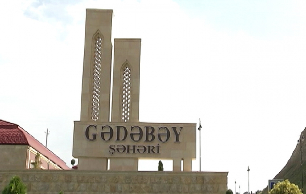 Eine Reise durch Aserbaidschan. Baku - Gedebey