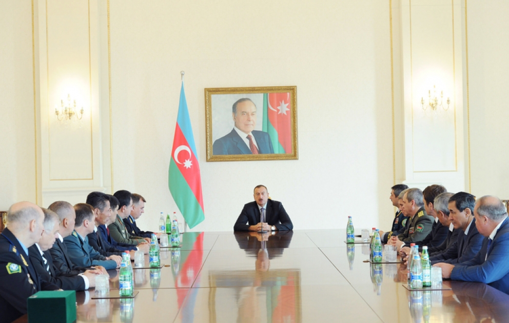 Le président Ilham Aliyev a reçu les participants de la 70e réunion du Conseil des Commandants des Forces frontalières de la CEI