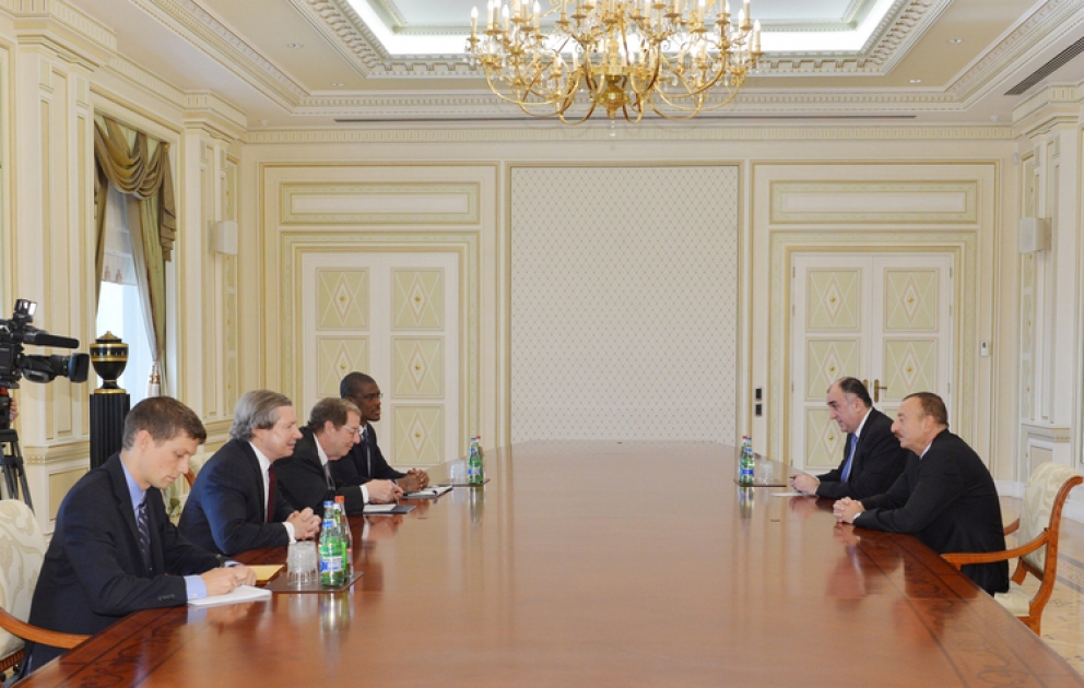 Le président azerbaïdjanais Ilham Aliyev a reçu le nouveau co-président américain du Groupe de Minsk de l’OSCE James Warlick