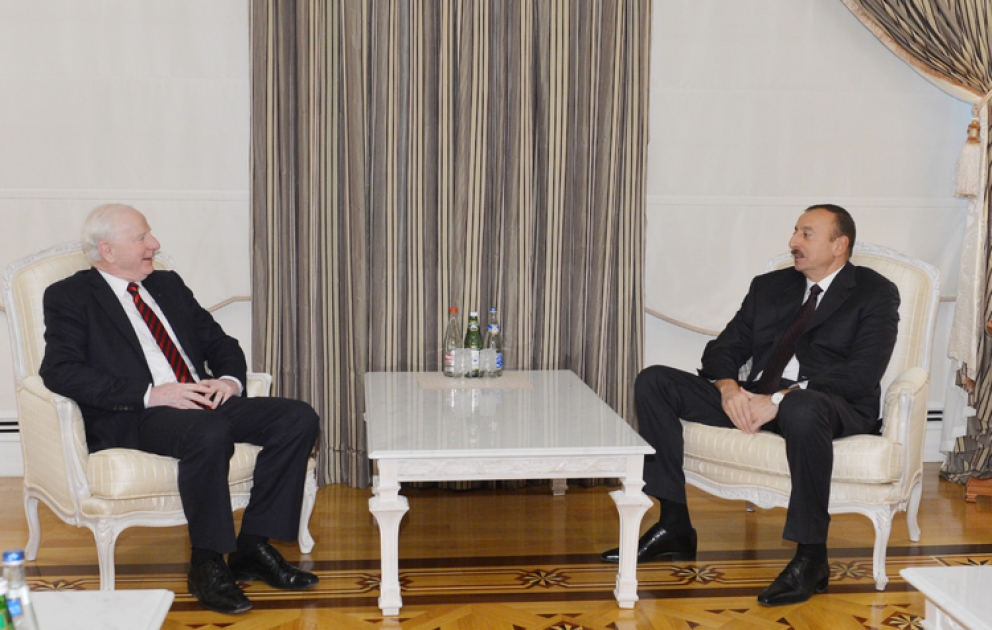 Le président Ilham Aliyev a reçu le président du Comité olympique européen et le membre du comité exécutif du Comité olympique européen