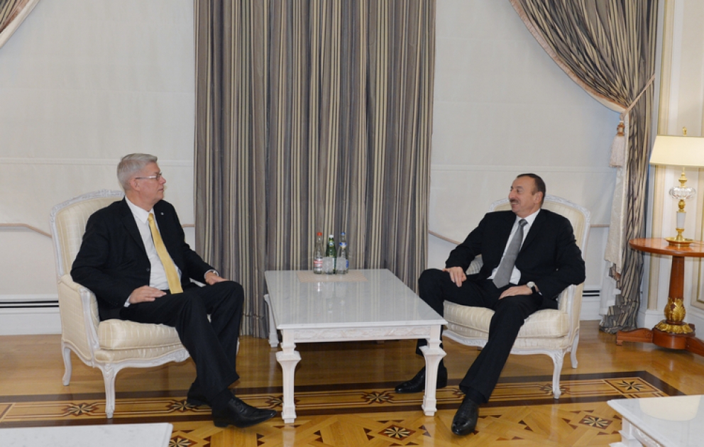Le président azerbaïdjanais Ilham Aliyev a reçu l’ancien président de la Lettonie Valdis Zatlers