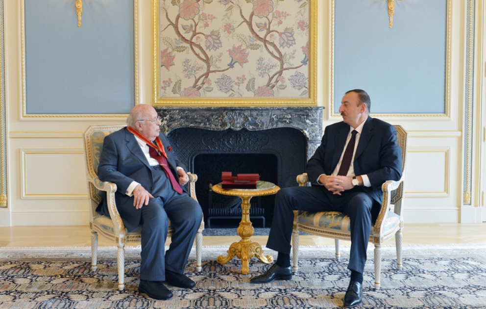 Le président azerbaïdjanais Ilham Aliyev a rencontré le 9e président de la République de Turquie Süleyman Demirel