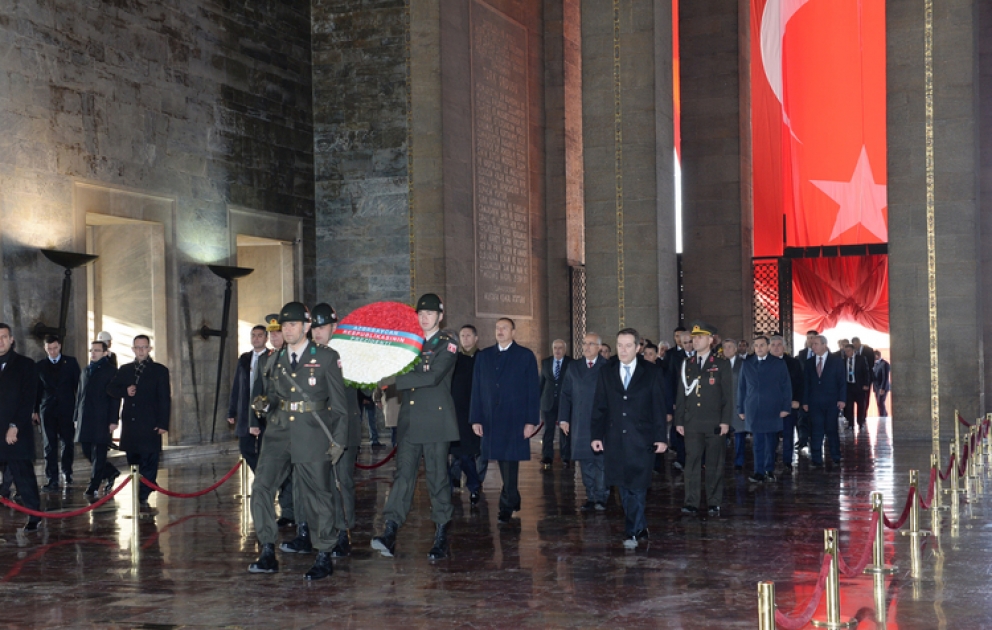 Le président azerbaïdjanais Ilham Aliyev a visité l’Anitkabir