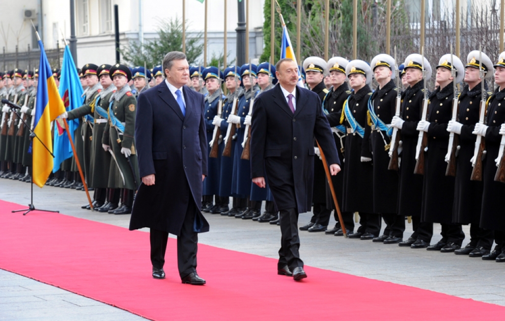 Cérémonie officielle d’accueil du président azerbaïdjanais Ilham Aliyev