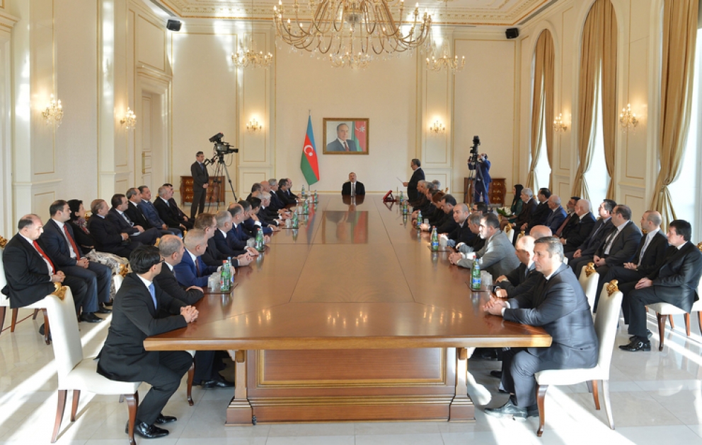 Le prix Ami des journalistes remis au président azerbaïdjanais Ilham Aliyev