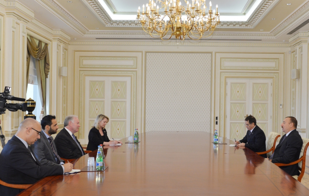 Le président Ilham Aliyev a reçu Charles Hendry, parlementaire de la Grande Bretagne et envoyé commercial du Premier ministre britannique pour l’Azerbaïdjan, le Kazakhstan et le Turkménistan
