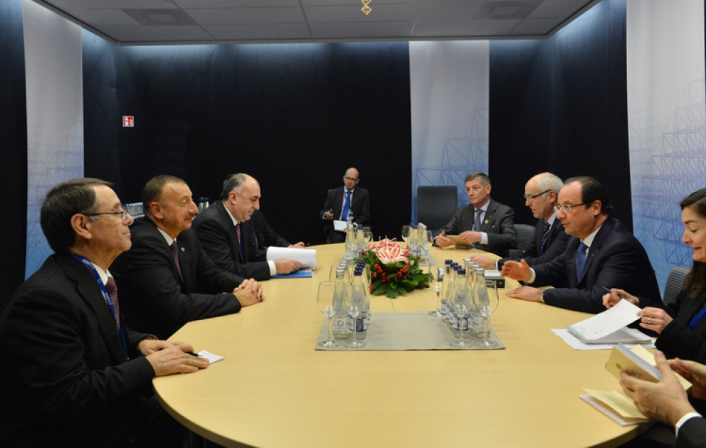 La rencontre des présidents azerbaïdjanais et français, M. Ilham Aliyev et M. François Hollande