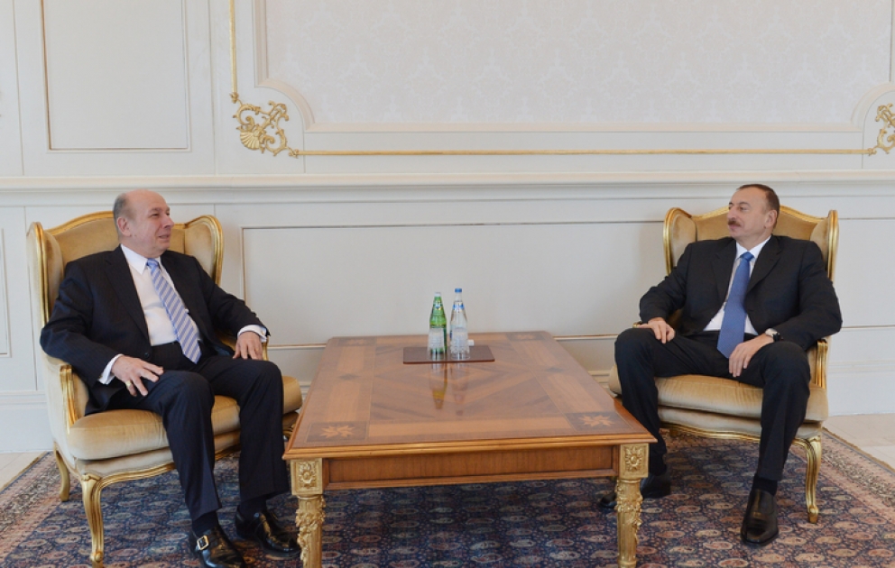 Le président Ilham Aliyev a reçu le chef du bureau de l’OSCE à Bakou à l’occasion de l’achèvement de son mandat diplomatique